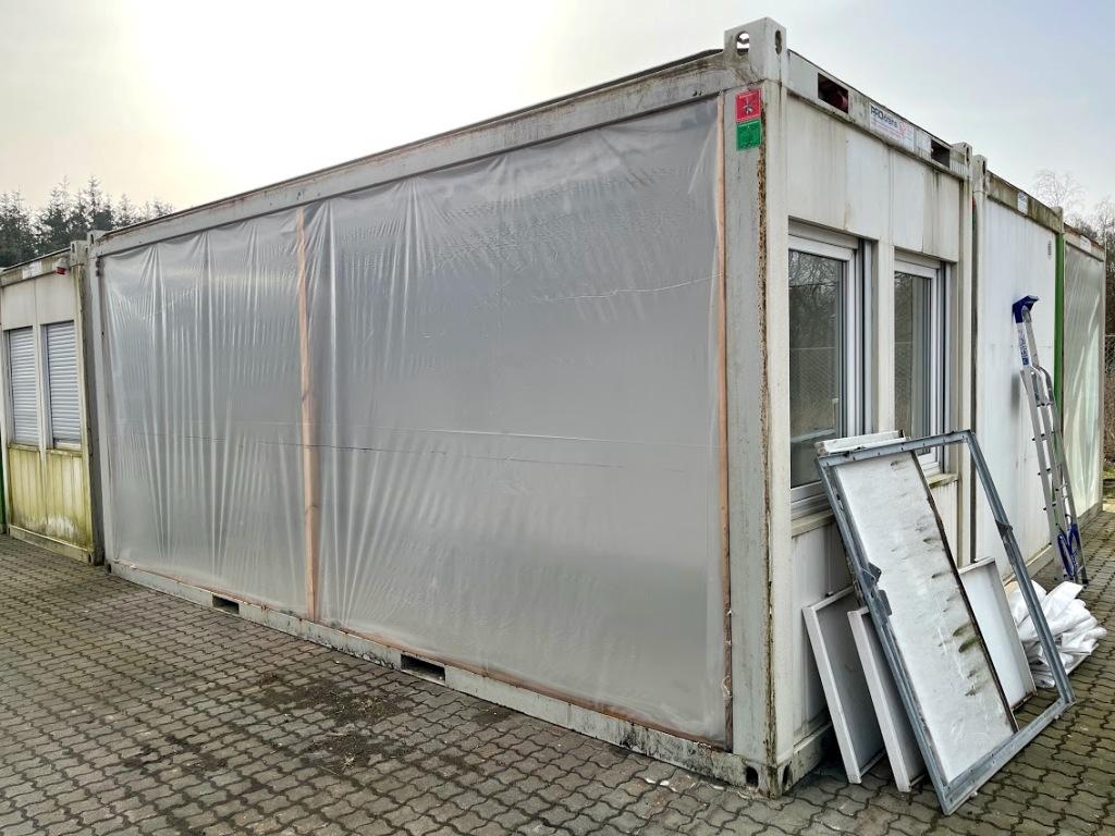 7 stk. 20' container af typen classic line fra Containex